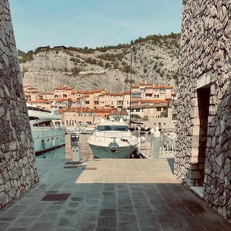 Апартаменти Portopiccolo Sul Mare - Сістьяна Екстер'єр фото